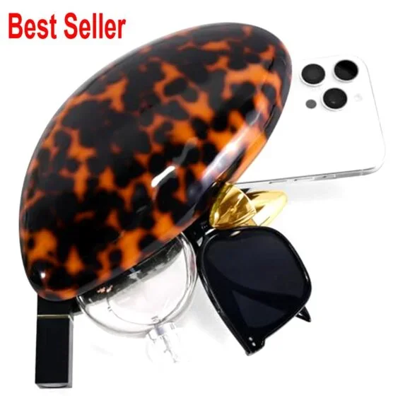 Acrylic Shell Clutch Purse with Magnetic Closure for Evening Events - Picture 7 of 7